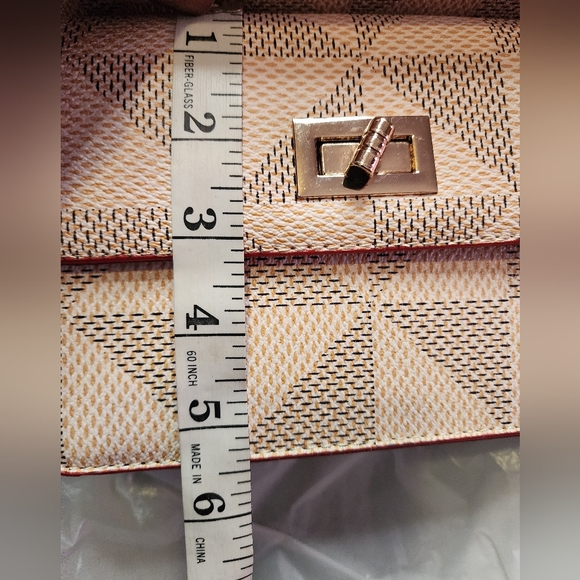 Matching Crossbody And Wristlet Cream Geometric Women\'s